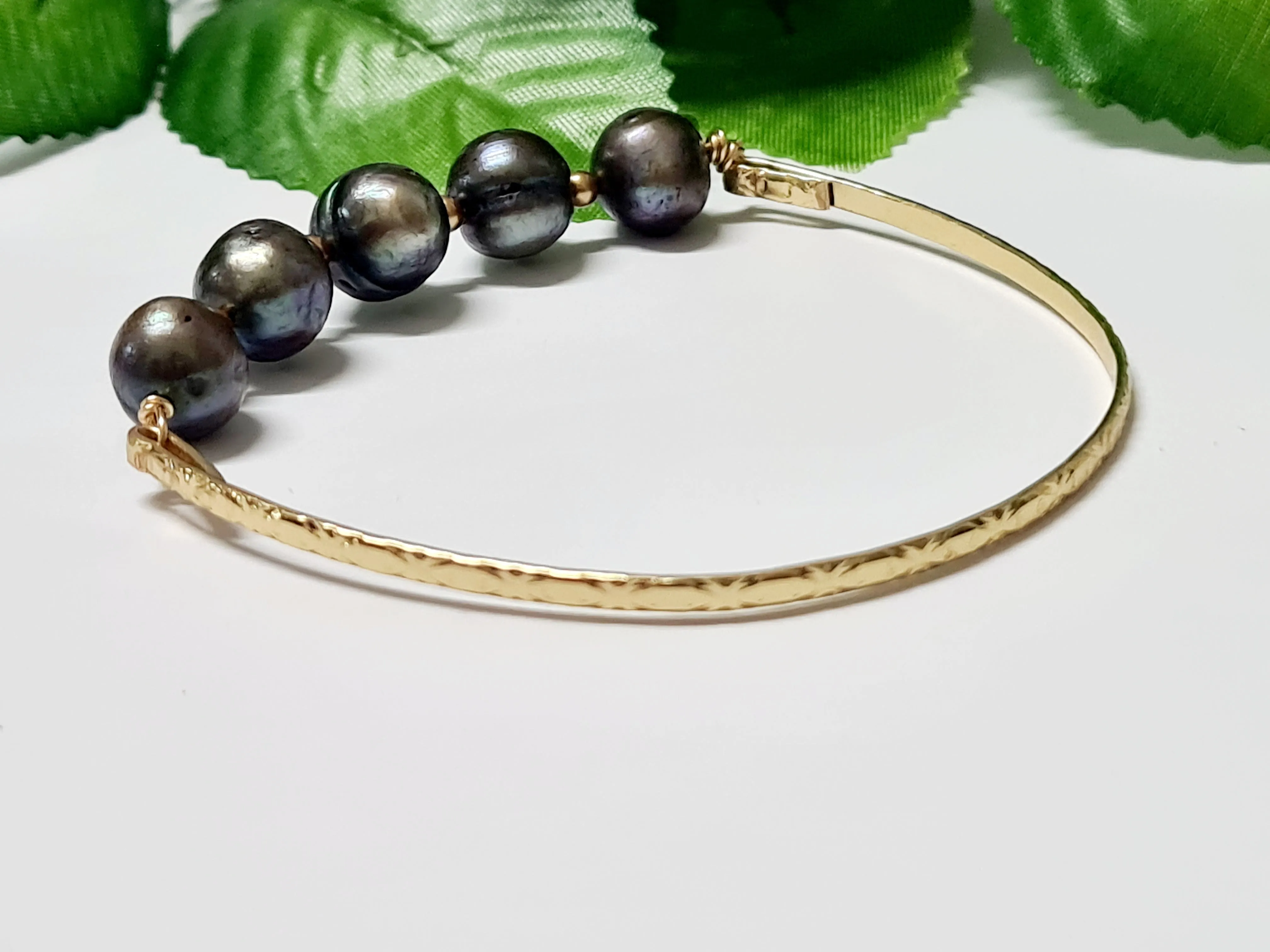 Cherry Black Rose - Natural Multiple Pearls Bangle