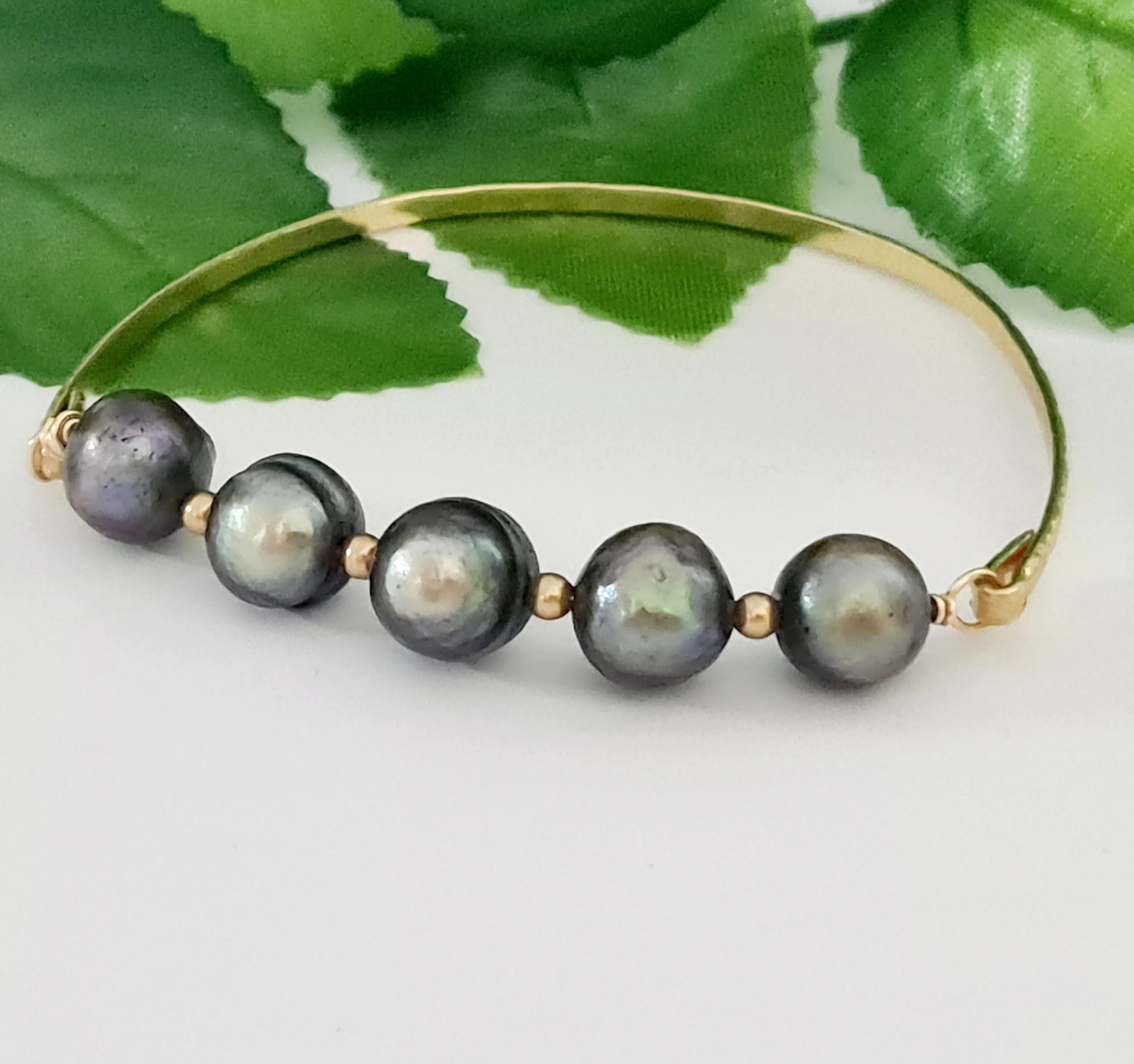 Cherry Black Rose - Natural Multiple Pearls Bangle