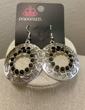 Paparazzi Exclusive Organically Omega Black Earrings