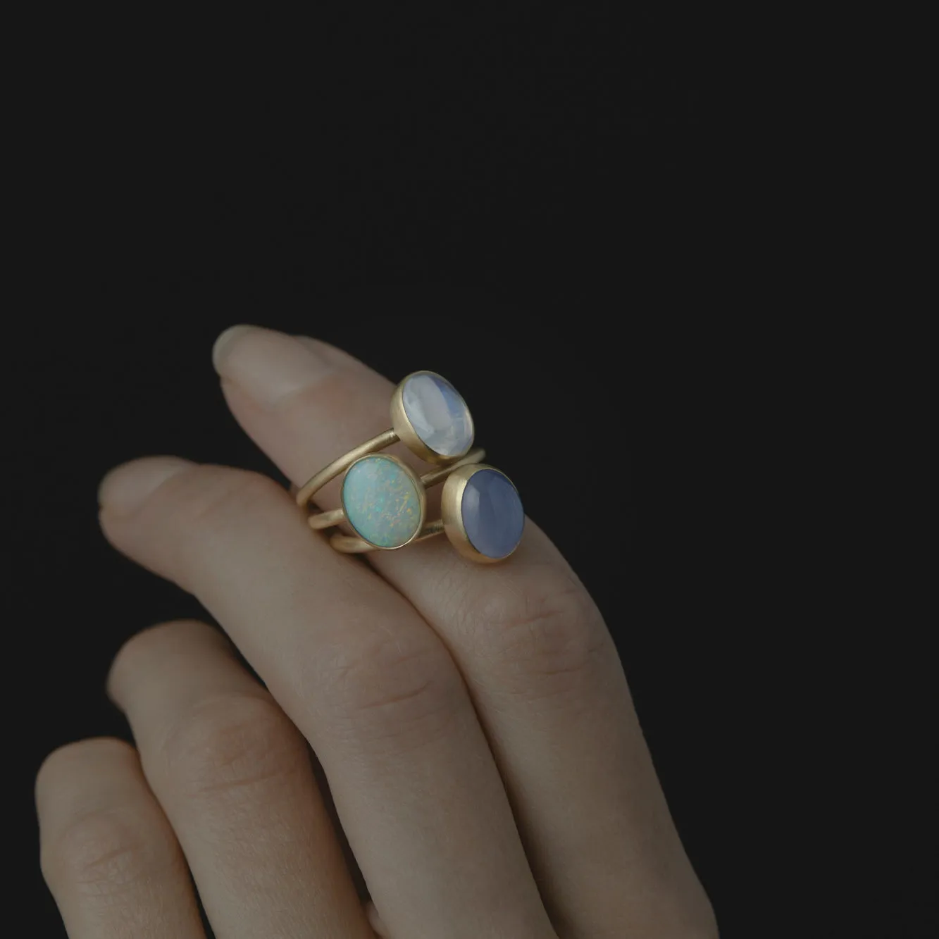 R12001BC | Blue Chalcedony Glacé Ring